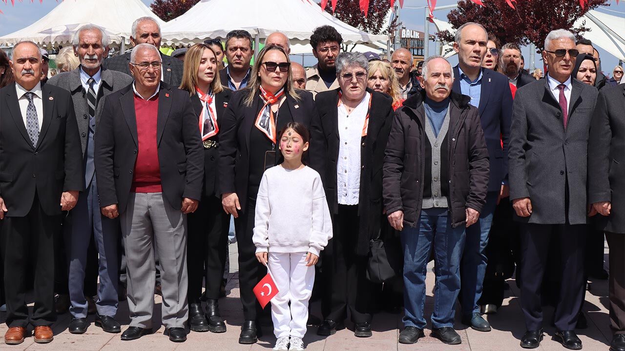 Yalova Chp Il Baskanlik 23 Nisan Cocuk Bayram Kutlama Toren Program (2)
