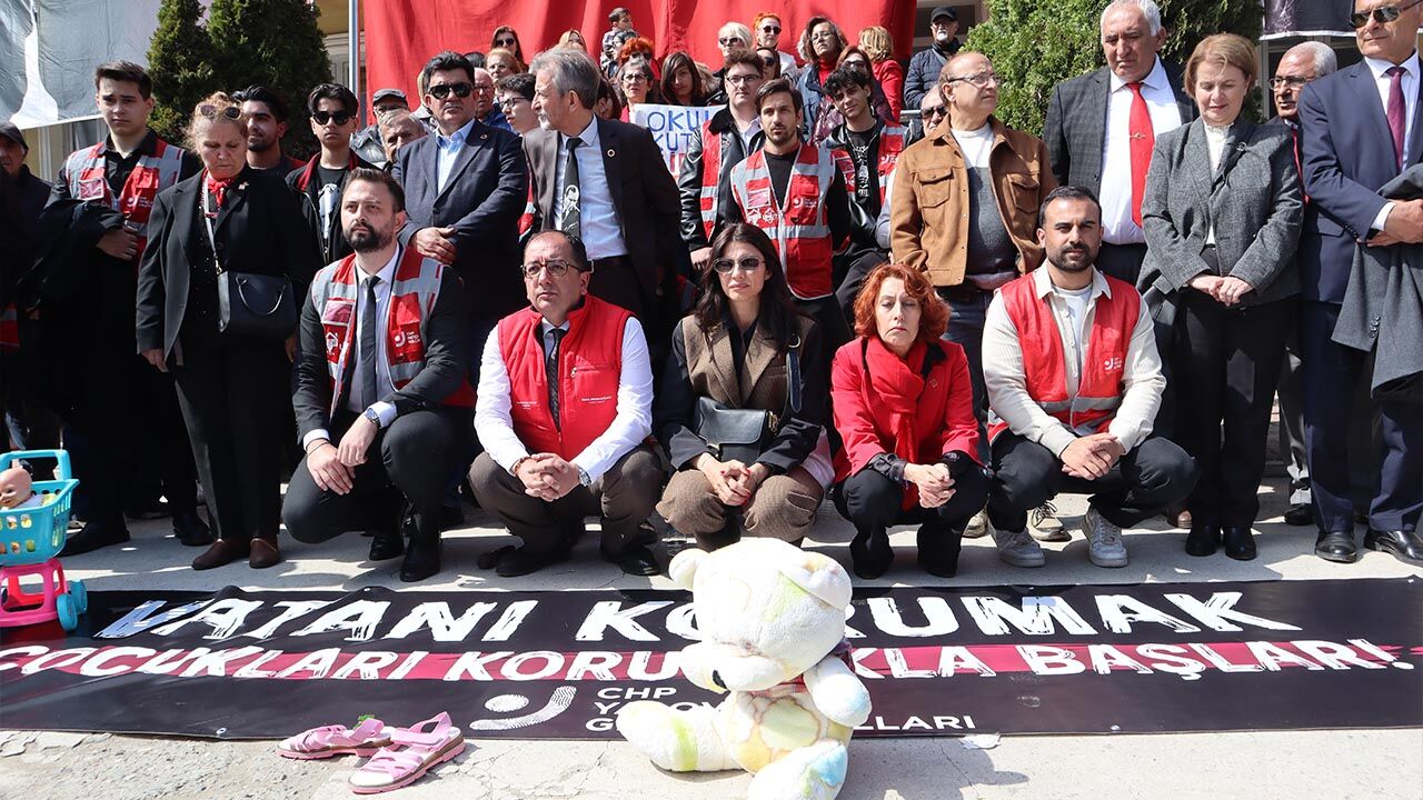 Yalova Chp Sessiz Yuruyus Milli Egitim Manifesto Aciklama (10)