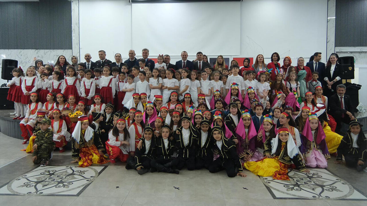 Yalova Ciftlikkoy 23 Nisan Cocuk Bayrami Etkinlikler (3)