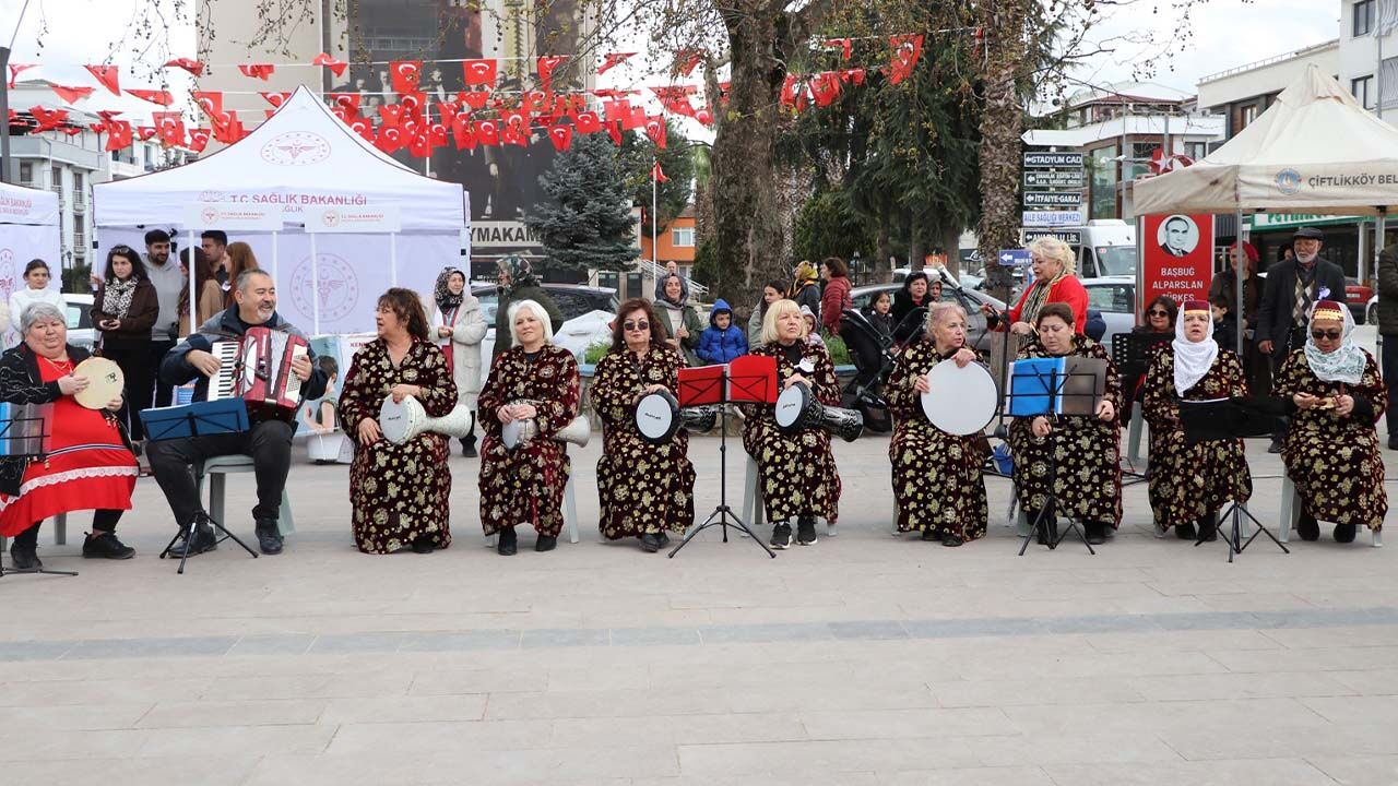 Yalova Ciftlikkoy Belediye Bikmder Il Ilce Saglik Mudurlukleri Stk Kanser Erken Teshis Farkindalik (4)