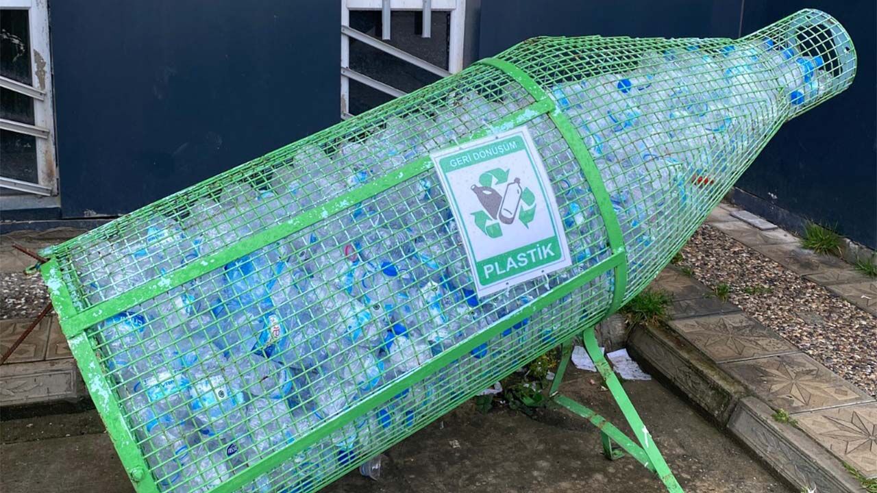 Yalova Ciftlikkoy Belediyesi Anadolu Lisesi Ogrenciler Atik Merkez (1)