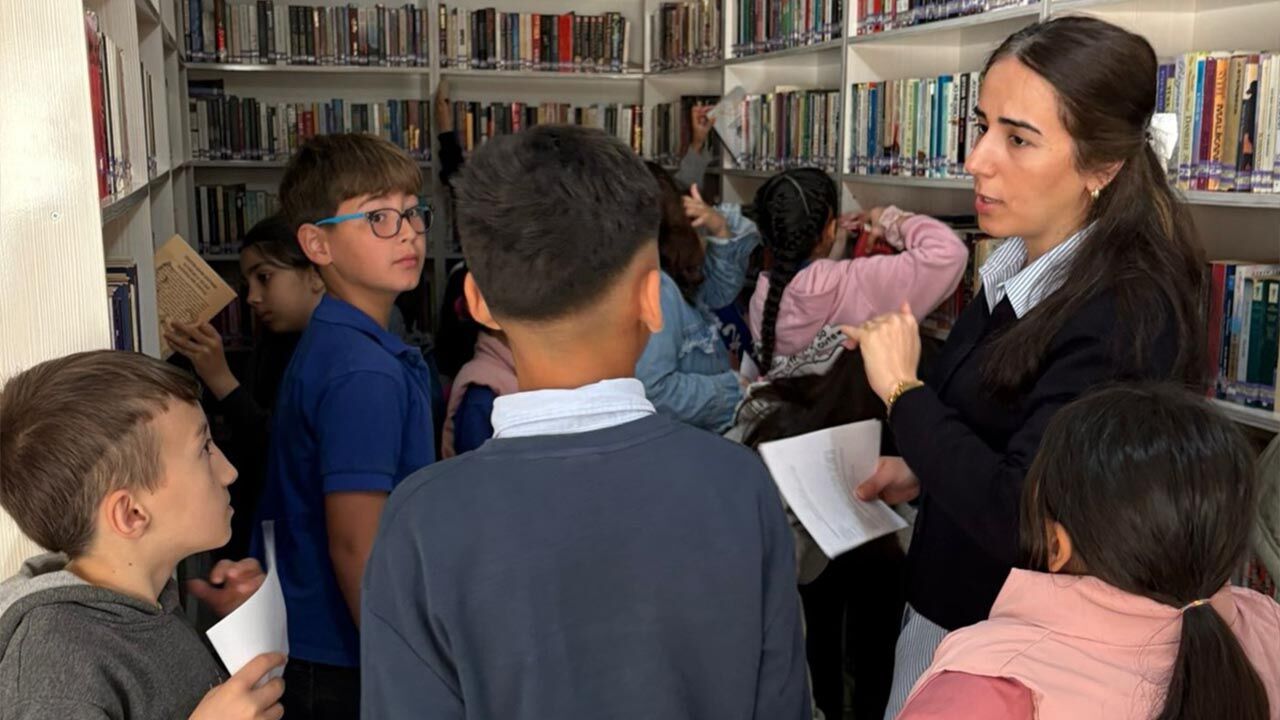 Yalova Cinarcik Belediye Cocuk Kutuphane Ilkokul Ogrenciler Ziyaret (2)