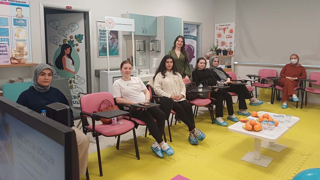 Yalova Egitim Arastirma Hastanesi Gebe Okuluzman Anne Adaylar Bilgilendirme (3)