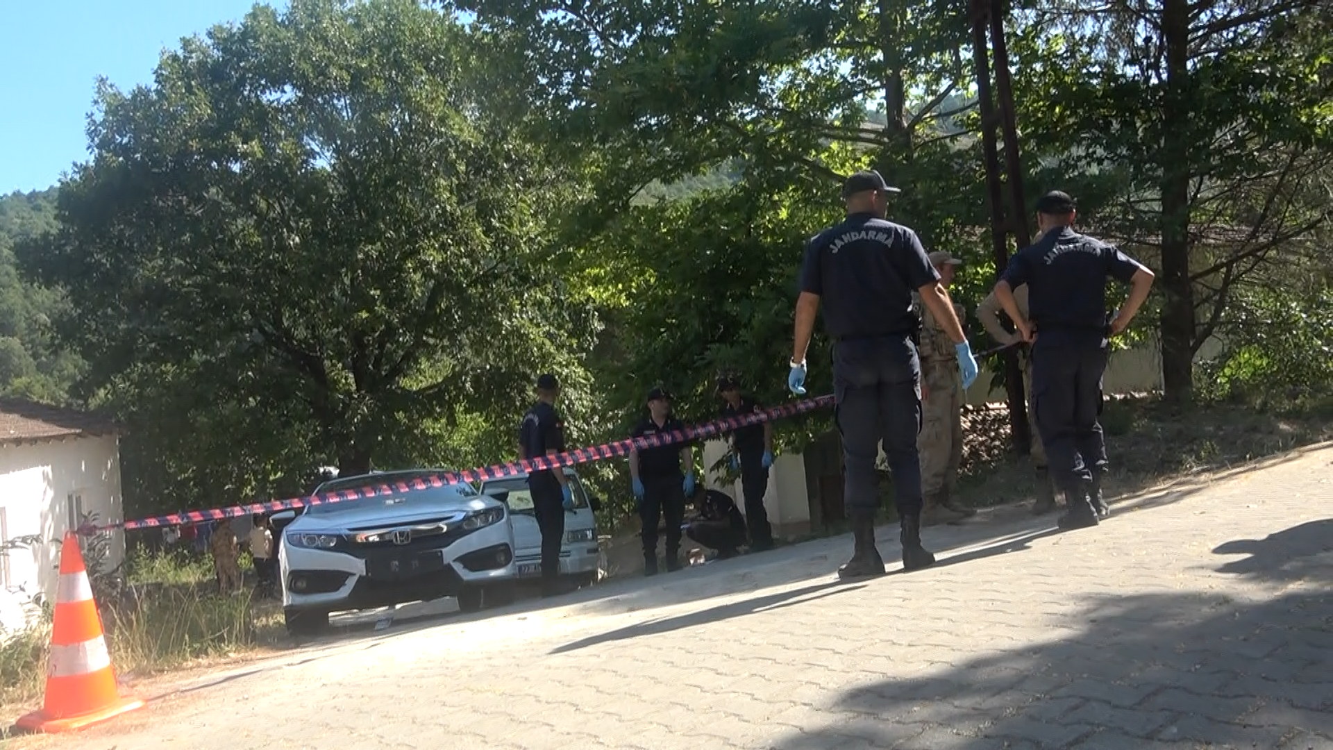 Yalova Esadiye Merkez Koy Kardes Kavga Olum Agirlastirilmis Muabbet Hapis Ceza (4)