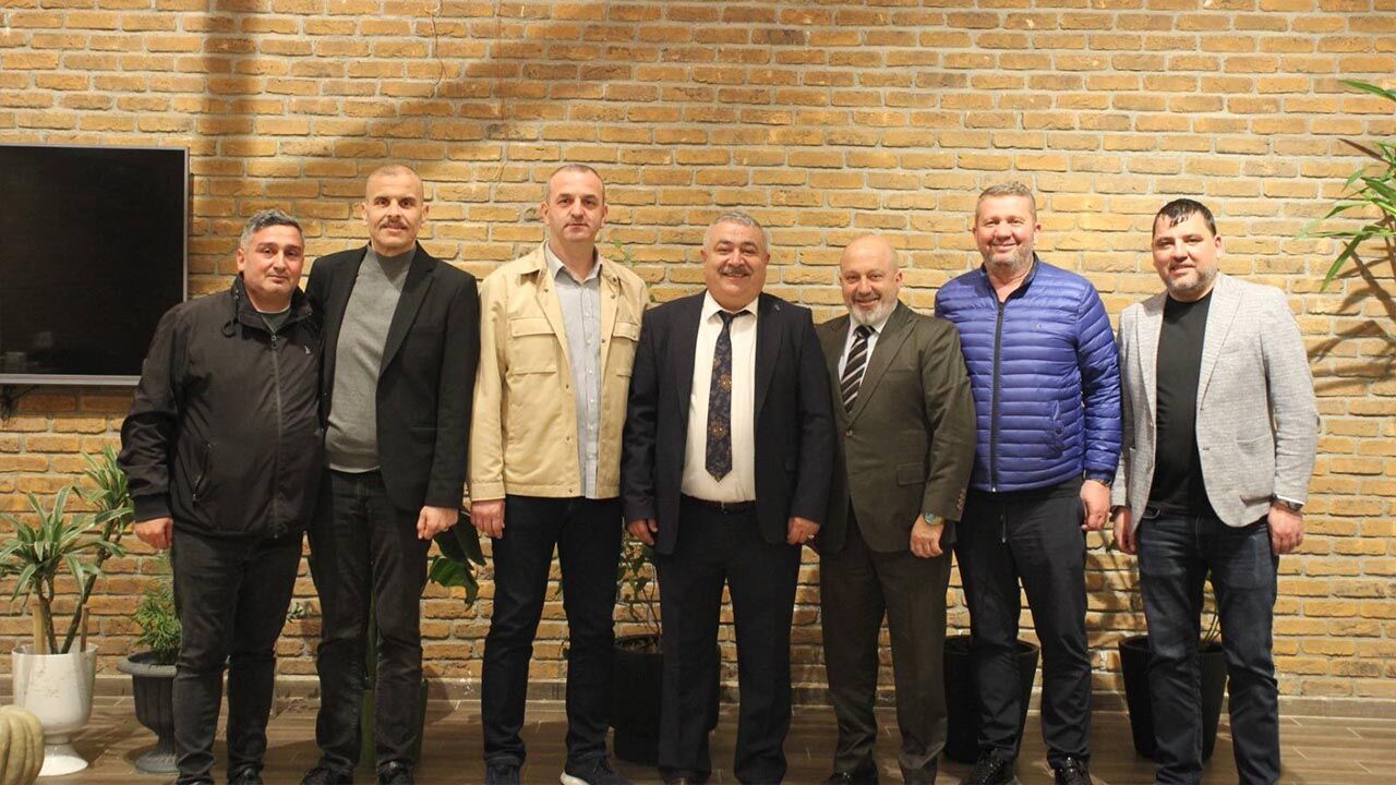 Yalova Esnaf Sanatkarlar Odasi Birlik Yesob Baskan Aksam Yemegi Organizasyon (1)