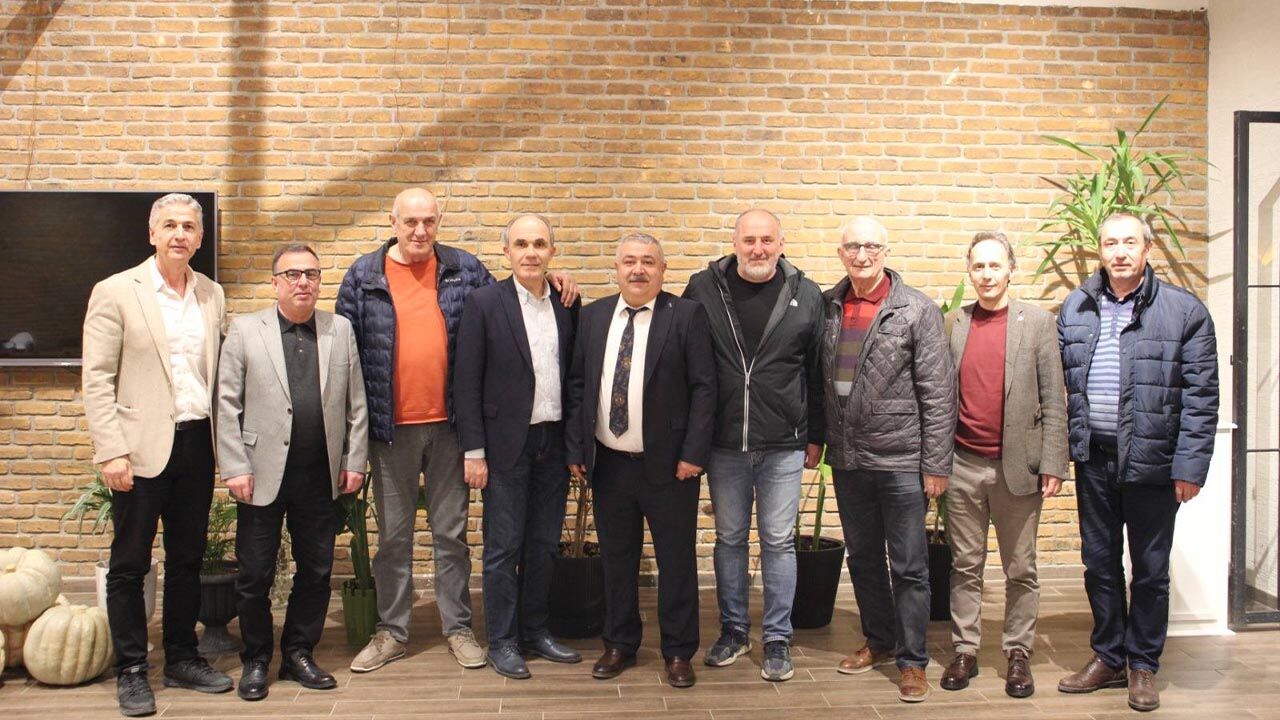 Yalova Esnaf Sanatkarlar Odasi Birlik Yesob Baskan Aksam Yemegi Organizasyon (2)