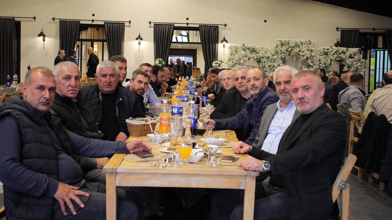 Yalova Esnaf Sanatkarlar Odasi Birlik Yesob Baskan Aksam Yemegi Organizasyon (4)