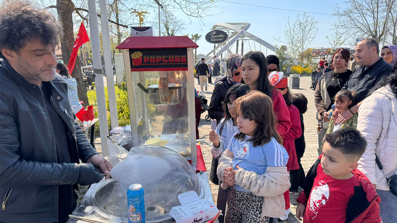 Yalova Fenerbahçeliler Derneği'nde 23 Nisan Coşkusu Yaşandı (1)