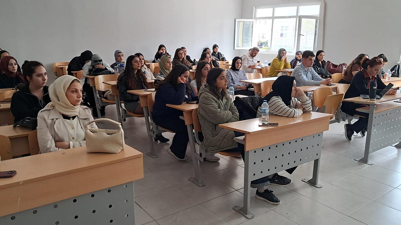 Yalova Il Saglik Mudurlugu Universite Sosyal Hizmet Bolumu Ogrenciler Egitim (2)