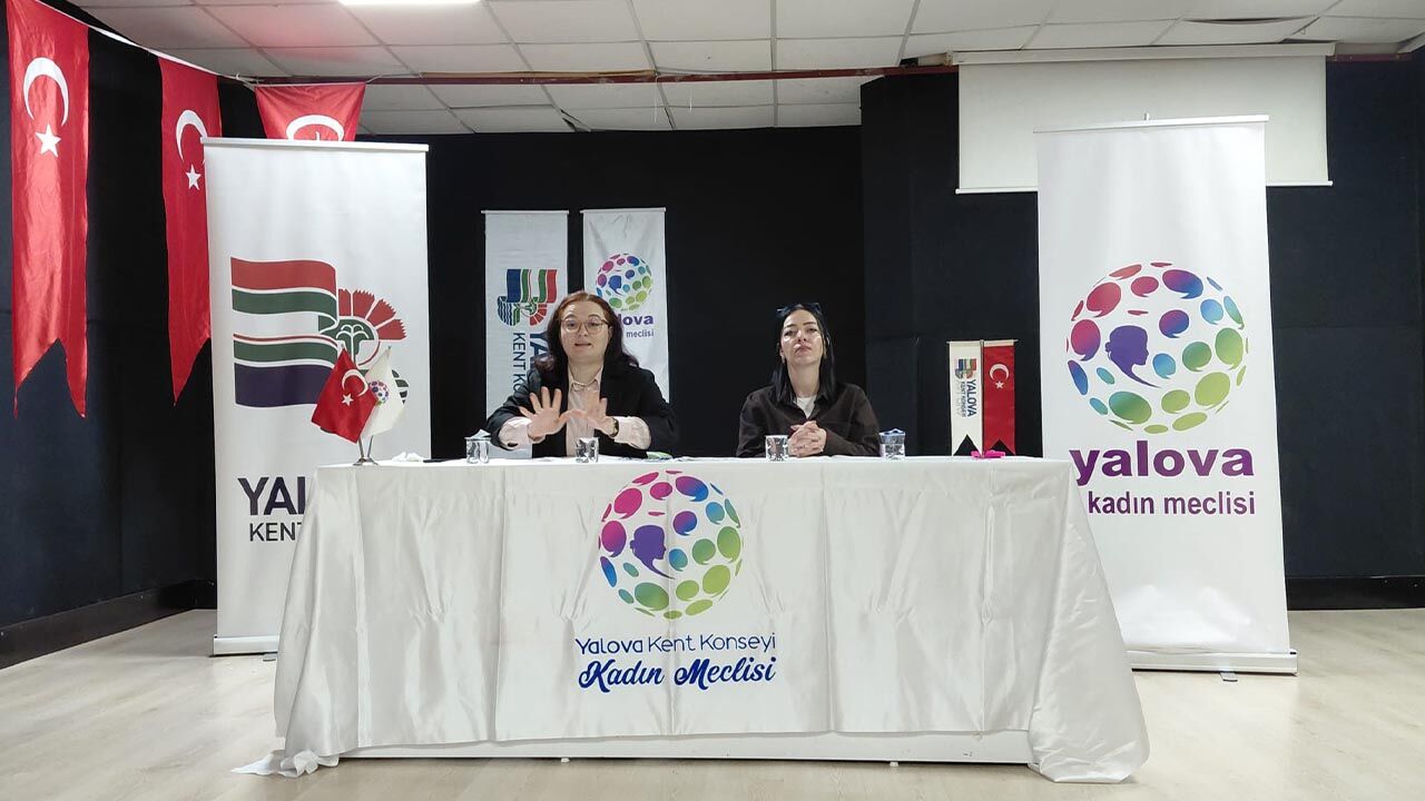 Yalova Kent Konseyi Kadin Meclisi Otizm Farkindalik Gunu Program Soylesi (3)