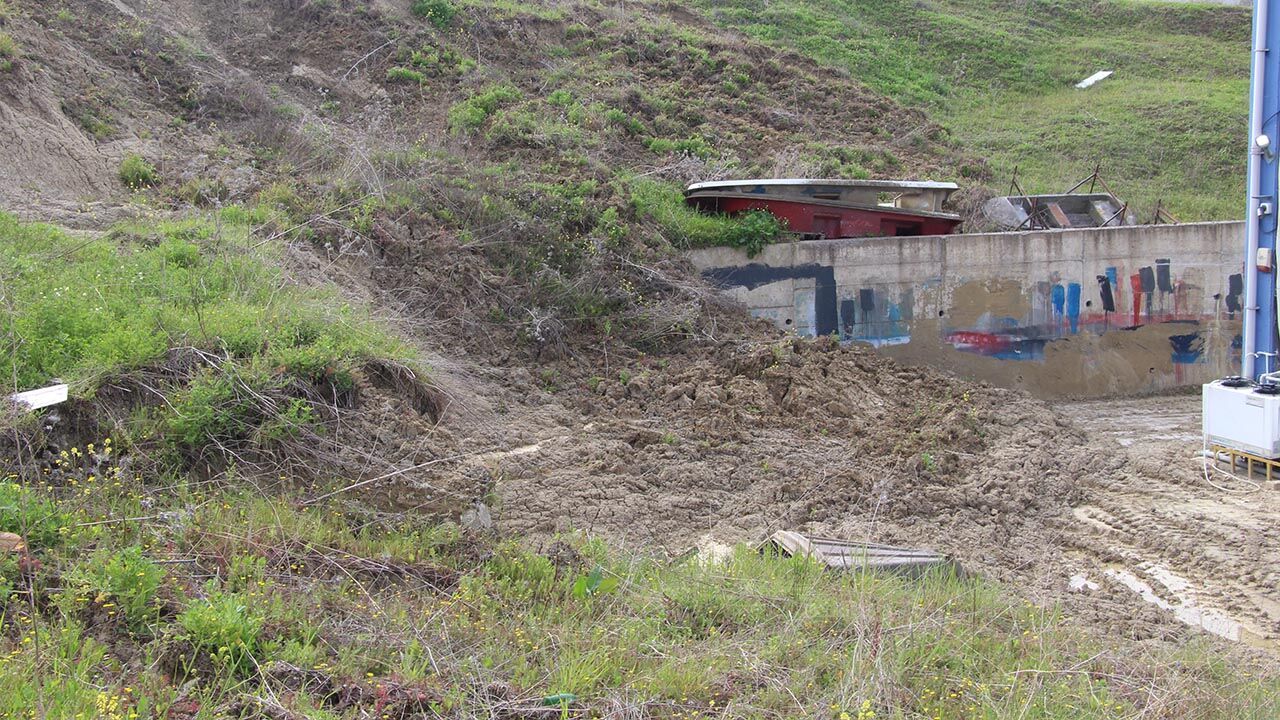 Yalova Kirazli Sanayi Sitesi Toprak Kayma Istinat Duvari Cokuntu Esnaf Sikayet (5)