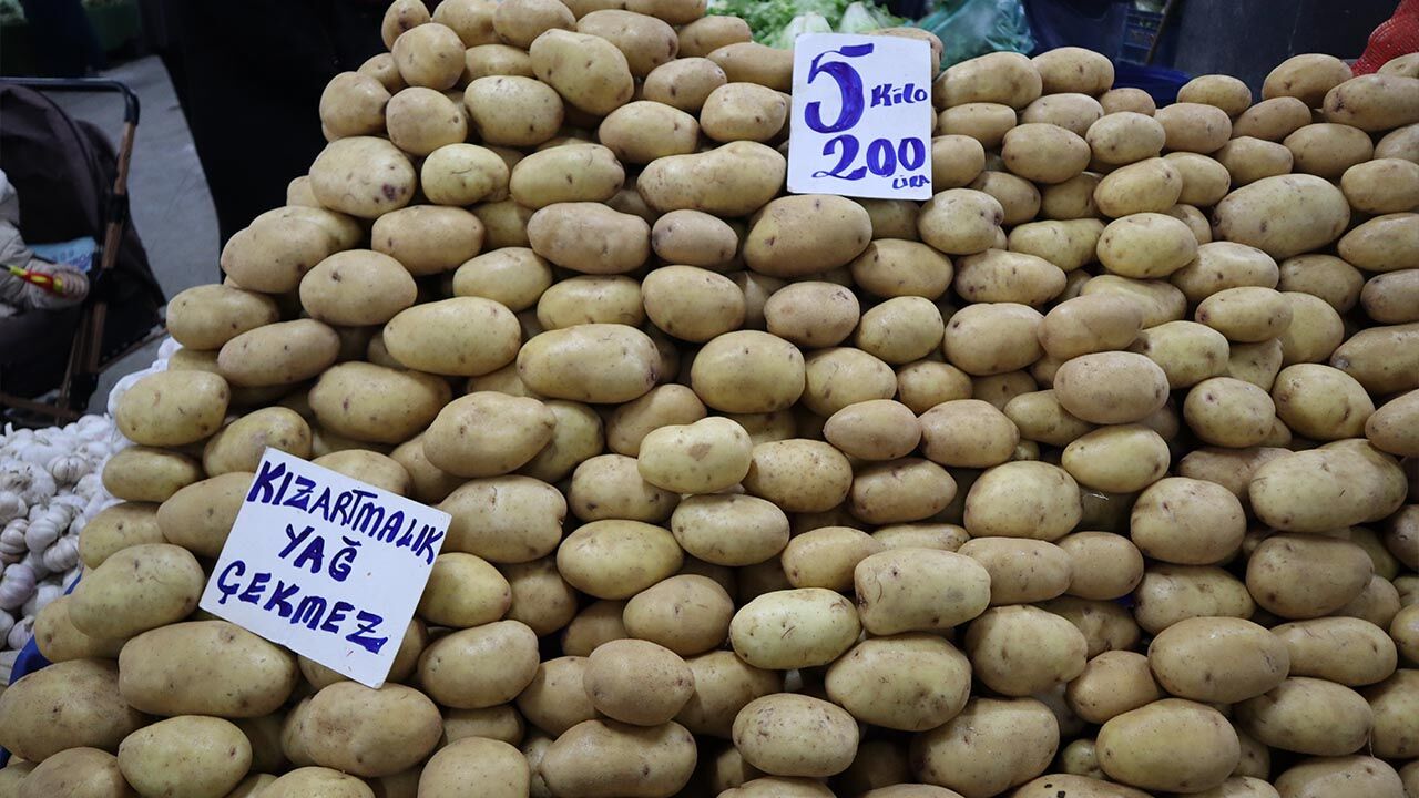 Yalova Semt Pazarı’nda Bahar Etiketi (13)