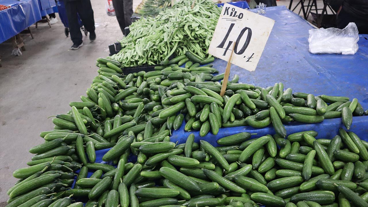 Yalova Semt Pazarı’nda Bahar Etiketi (16)