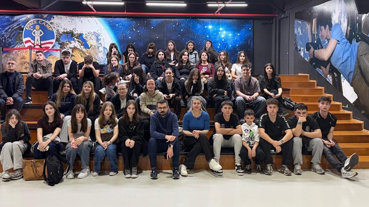 Yalova Ted Kolej Izmir Gezi Uzay Kamp Antik Kent Sirince Matematik Koyu (8)