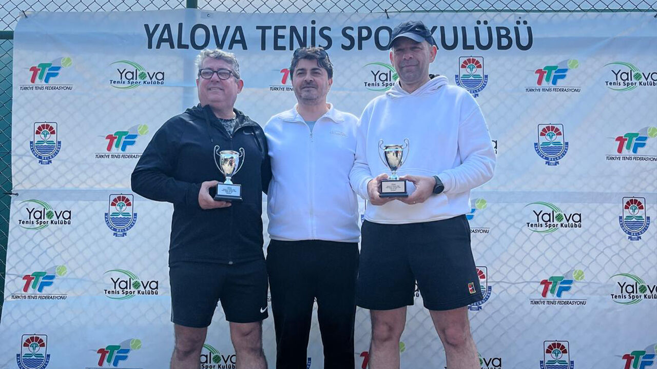 Yalova Tenis Spor Kulübü Ataturk Yuruyen Kosk Masters Tunuva (2)