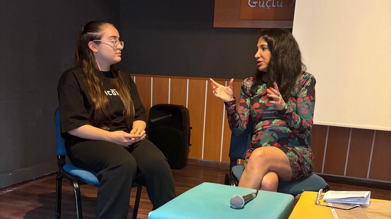 Yalova Termal Fen Lise Yazar Hatice Uzgul Roman Soylesi Ogreniler (7)