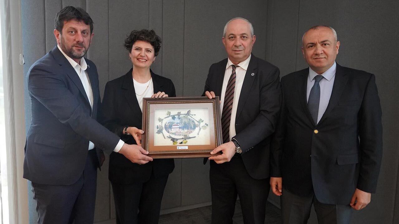 Yalova Ticaret Sanayi Odasi Ytso Aksa Akrilik Isbirligi Gorusme (2)