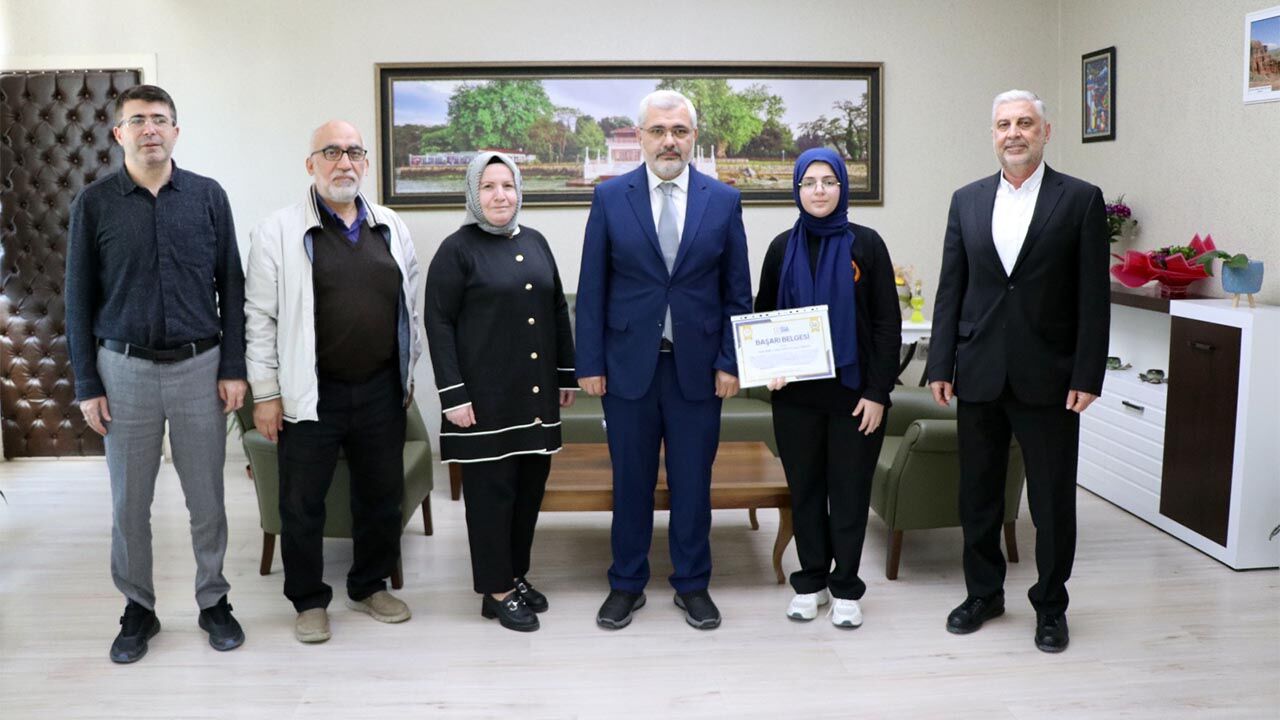 Yalova Ufka Yolculuk Bilgi Kultur Yarisma Ekip Il Milli Egitim Muduru Gorusme (1)