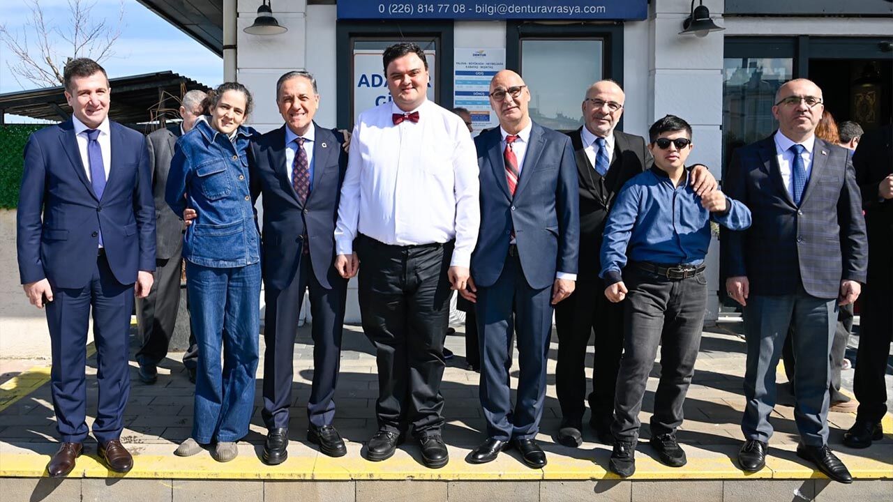 Yalova’da Sevgi Paylaştıkça Çoğaldı, Vali Usta Ailelerle Buluştu (4)