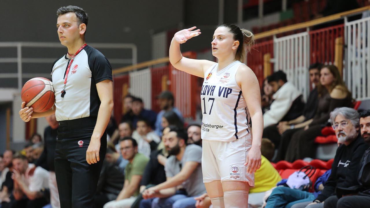 Alkışlar Bizim Kızlara (5)