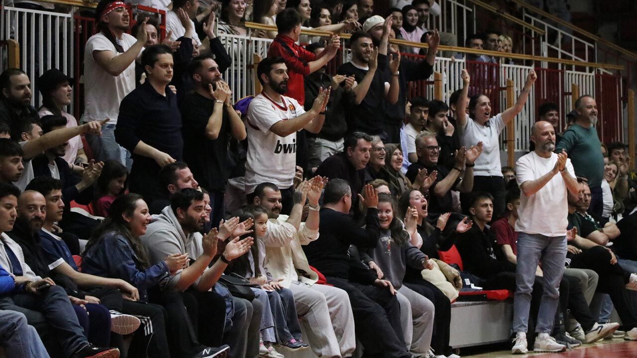 Alkışlar Çiftlikköy’ün Dev Adamları İçin(79 94) (4)