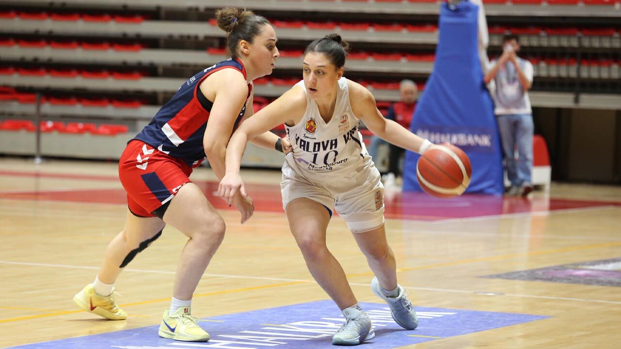 Bizim Kızlar, Emlak Konut’un Konuğu (4)