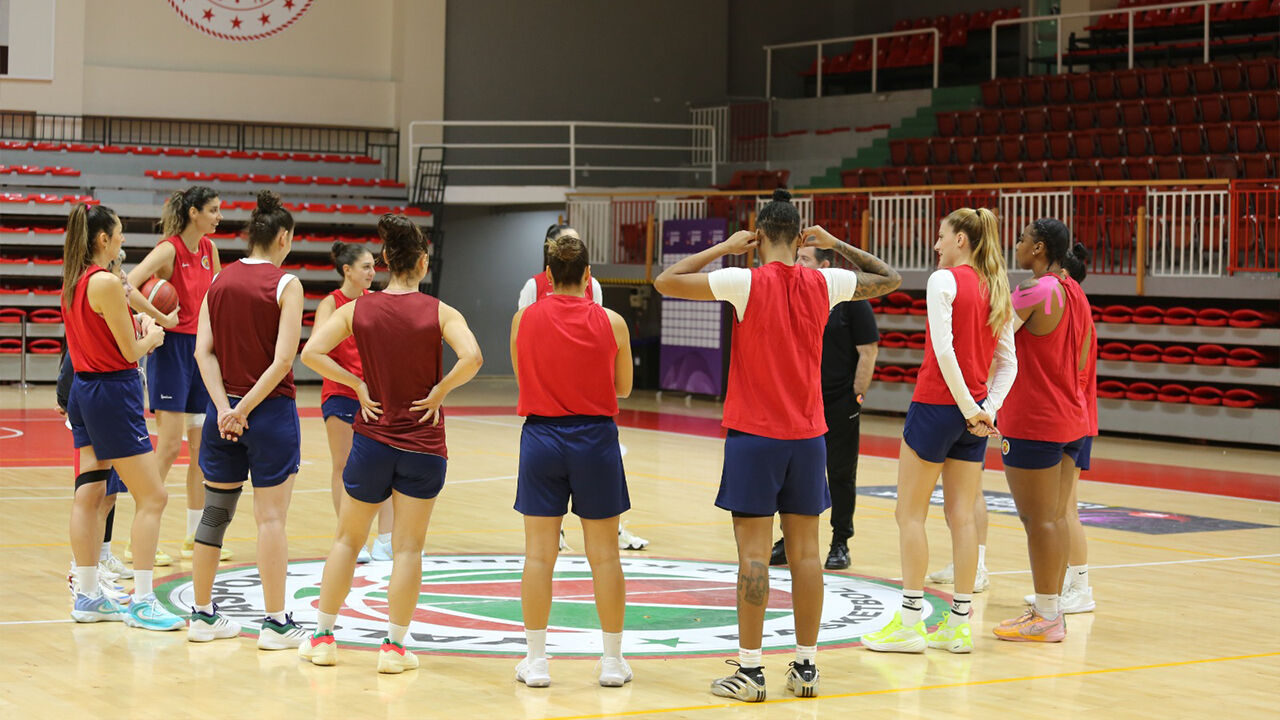 Bizim Kızlar, Gençlikspor’un Konuğu (4)