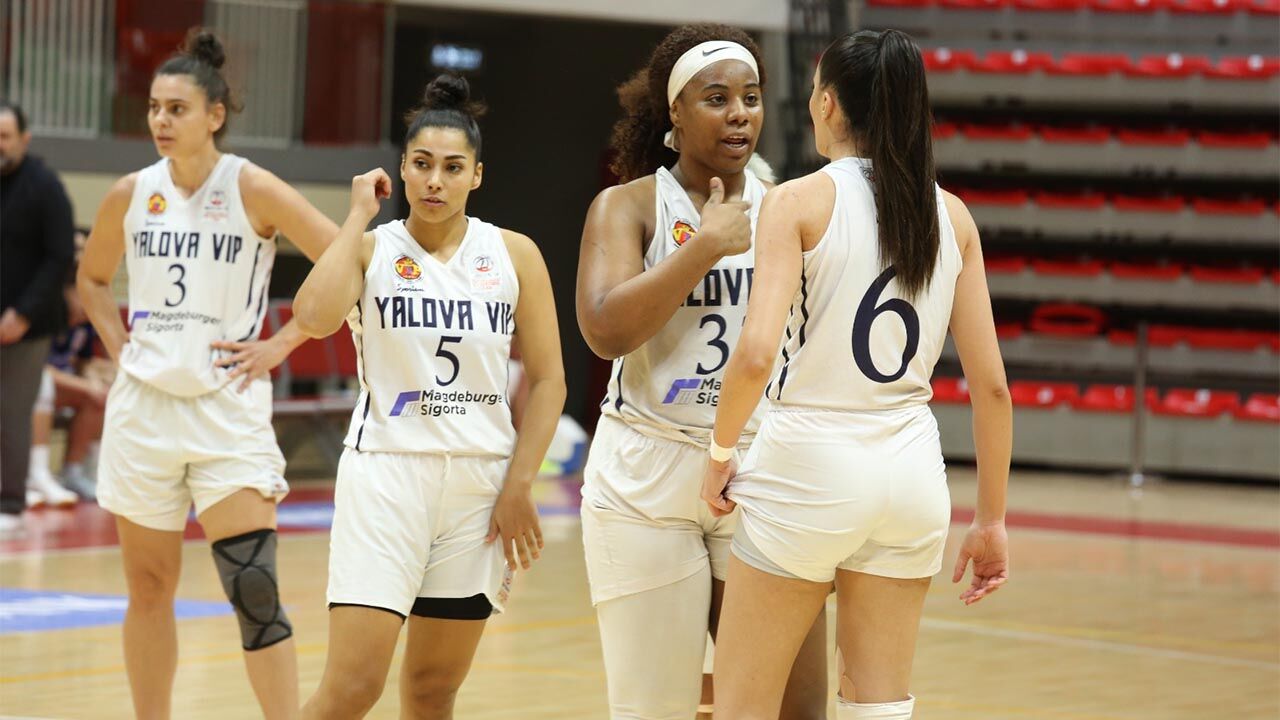 Kızlar İyi Başladı Ancak Kötü Bitirdi (1)