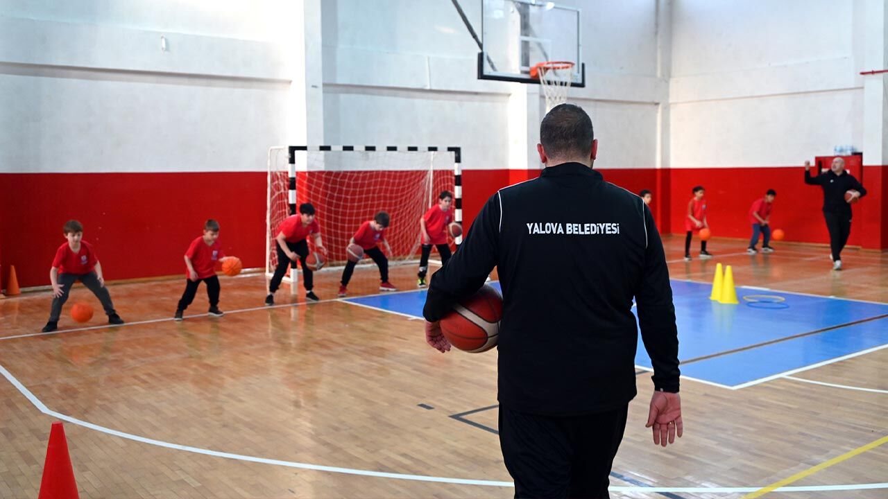 Yalova Beledi̇yespor Basketbol Okulu’nda Antrenmanlar Başladi (1)