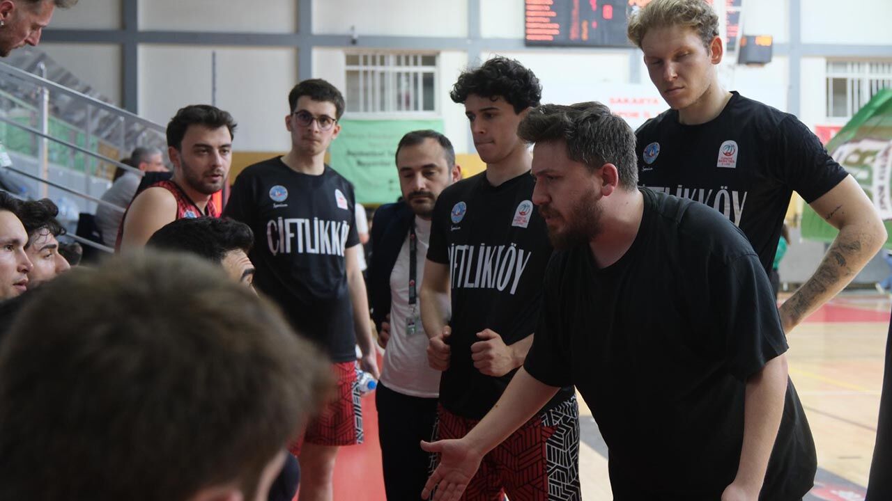 Yalova Ciftlikkoy Belediyespor Sakarya Basketbol Ikinci Lig Play Of Turu Ilk Mac Maglubiyet (1)