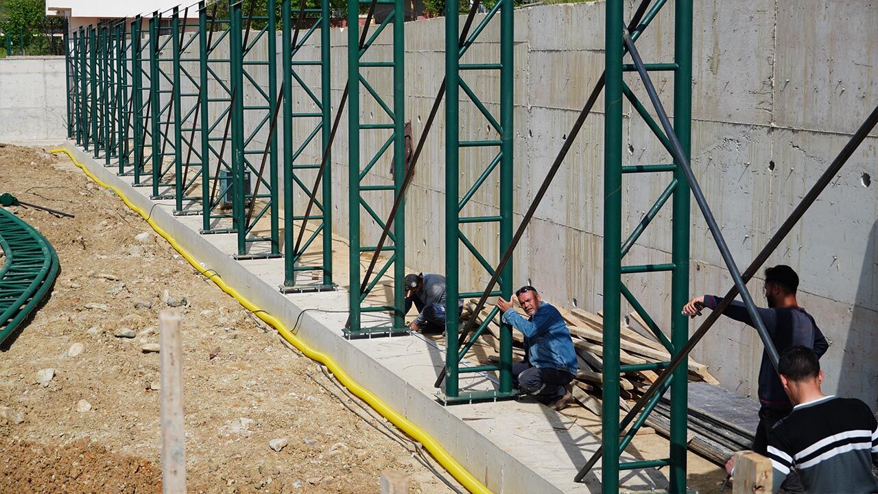 Armutlu'da Gençlere Büyük Müjde Dev Tesisin İskeleti Yükseliyor (3)