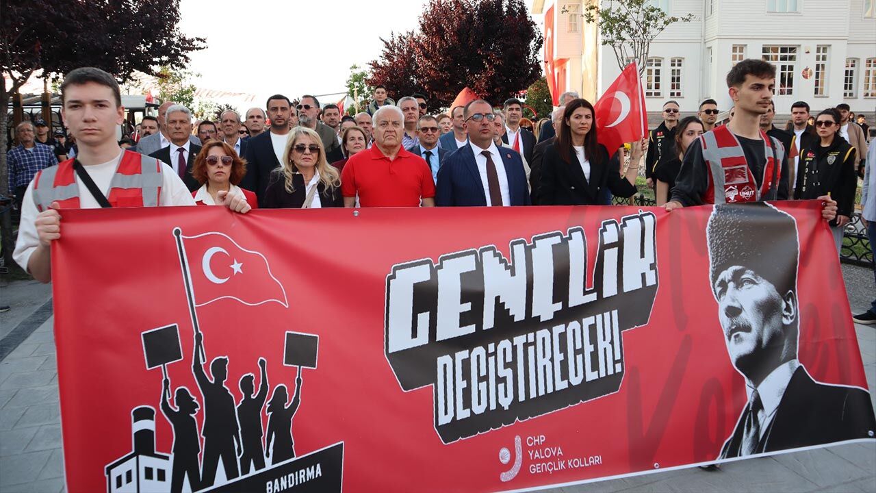 Chp Yalova Il Genclik Kollari 19 Mayis Yuruyus Kortej Haber (7)