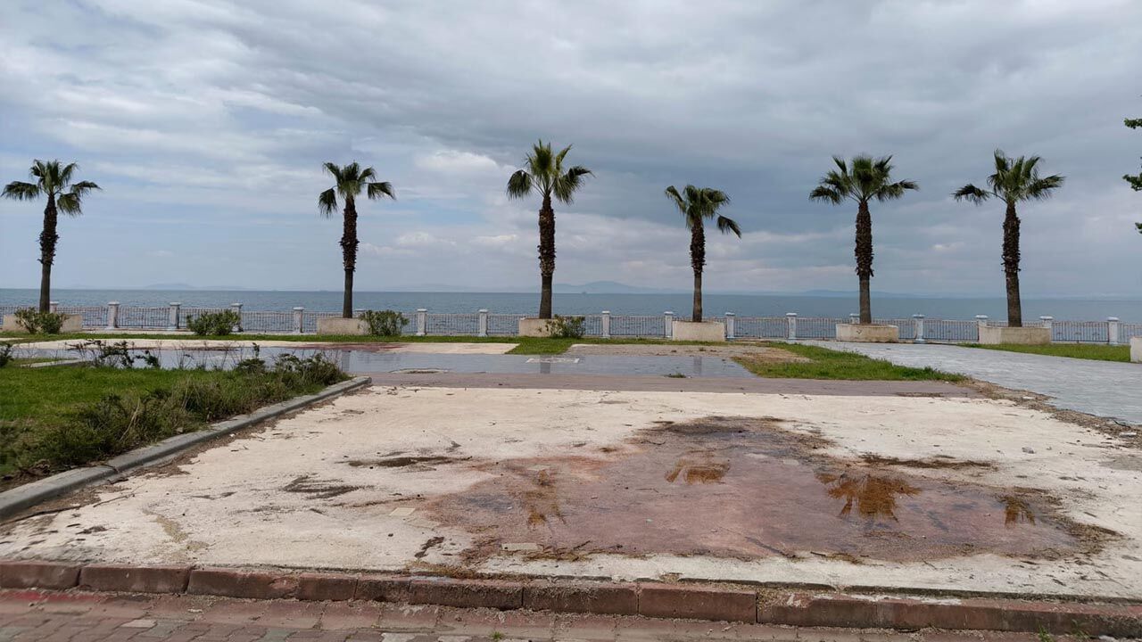 Yalova Sahilinde Bakımsızlık Ve Ihmal Dikkat Çekiyor (2)