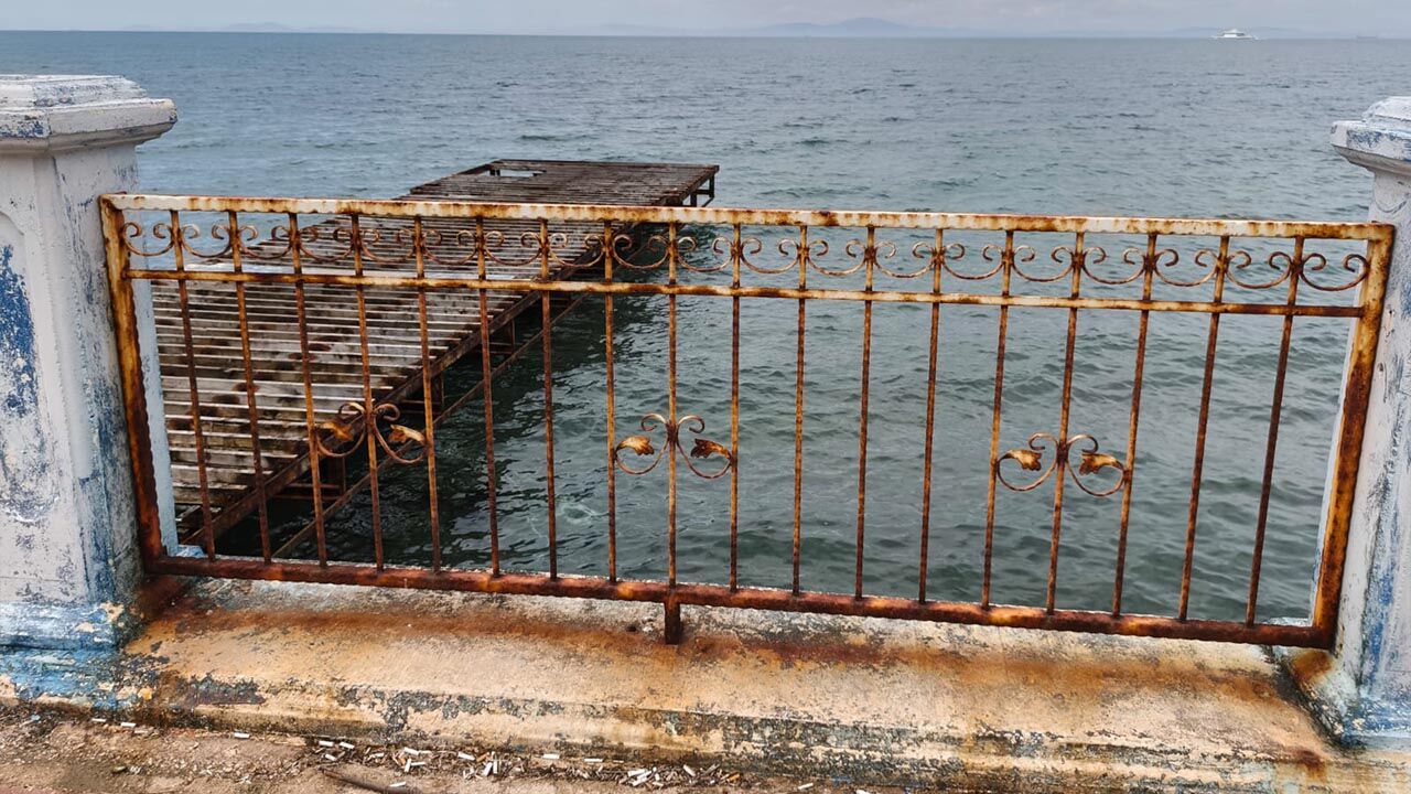 Yalova Sahilinde Bakımsızlık Ve Ihmal Dikkat Çekiyor (5)