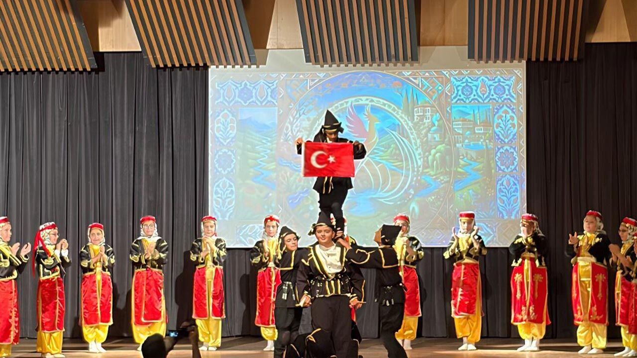 Termal’de 122 Oyuncu Doğa Için Dans Etti (2)