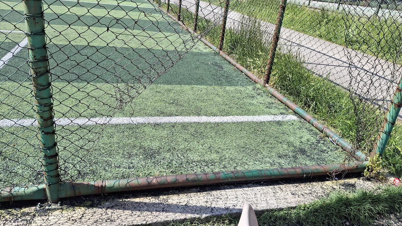 Toki̇ Halı Sahası Savaştan Çıkmış Gibi Haber (3)