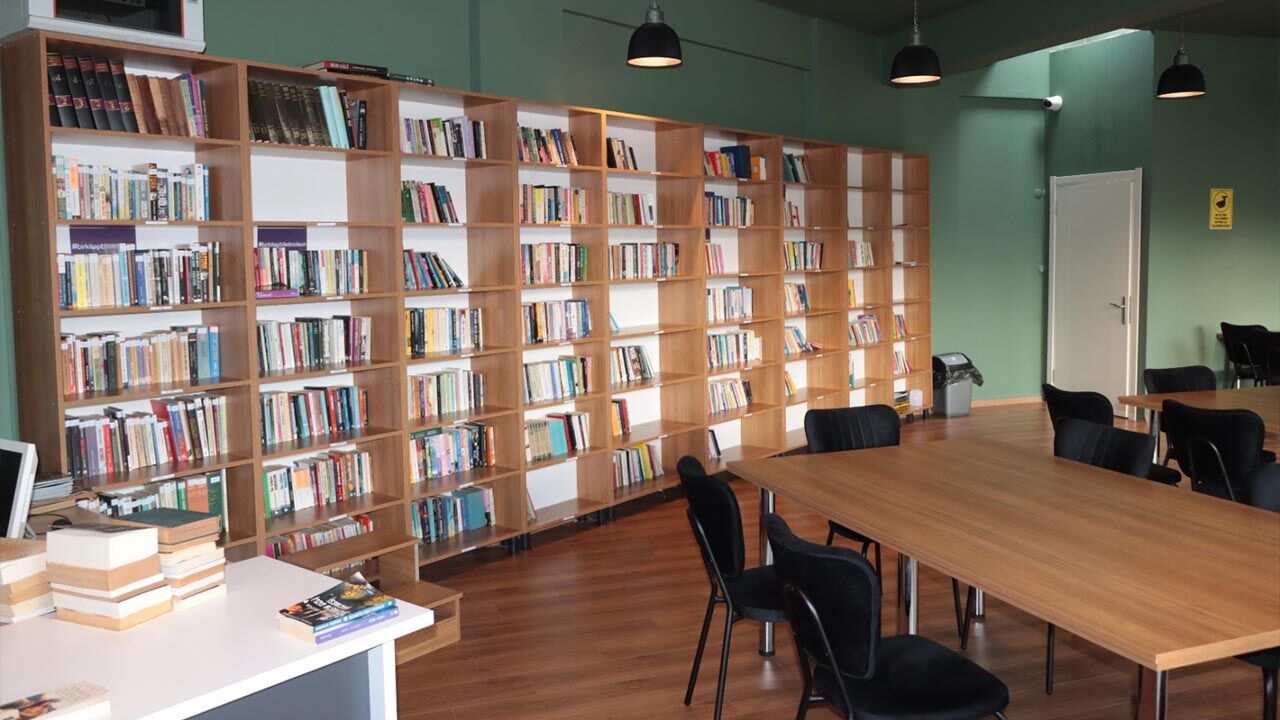 Yalova’da Öğrenci̇ler İçi̇n Kütüphane Saatleri̇ Uzatildi Haber (2)