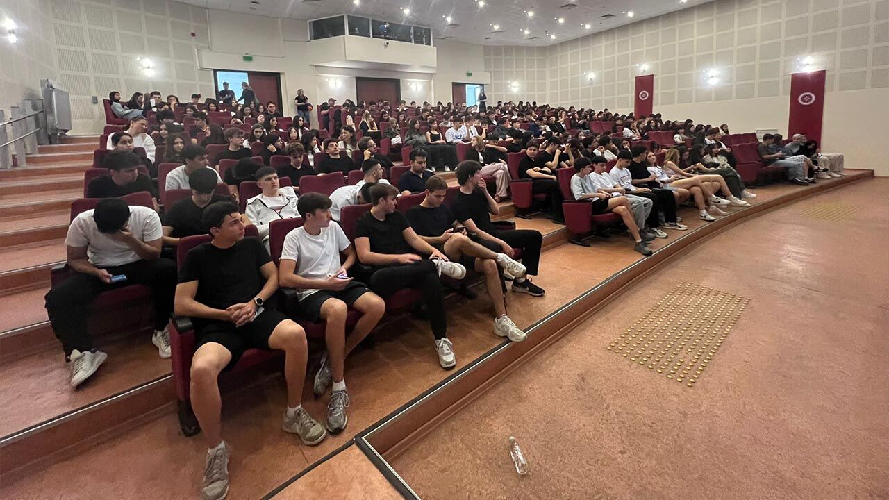Yalovalı Öğrencilerden İzmir Çıkarması (3)