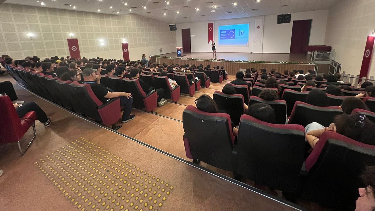 Yalovalı Öğrencilerden İzmir Çıkarması (8)