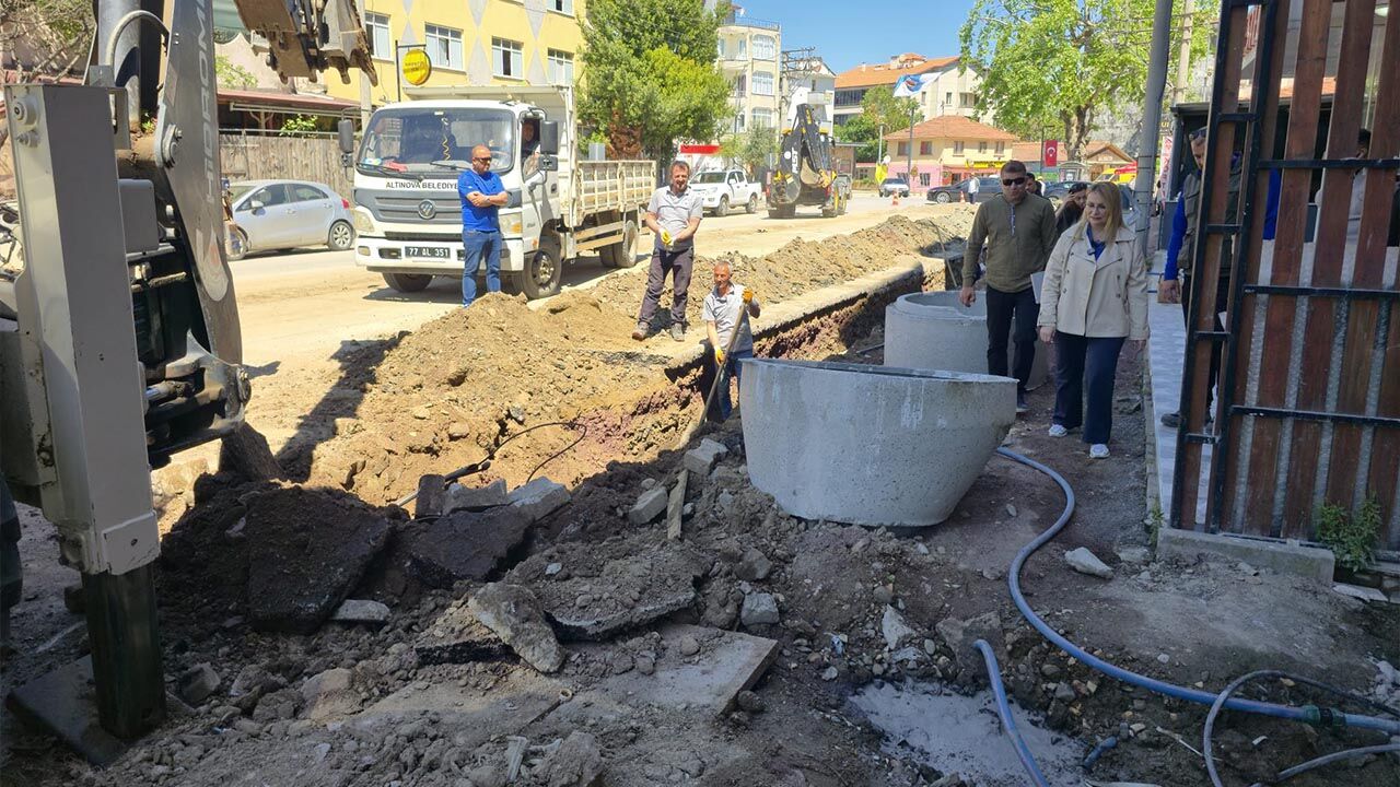Yalova Altinova Belediye Bursa Okullar Caddesi Altyapi Yatirim (3)