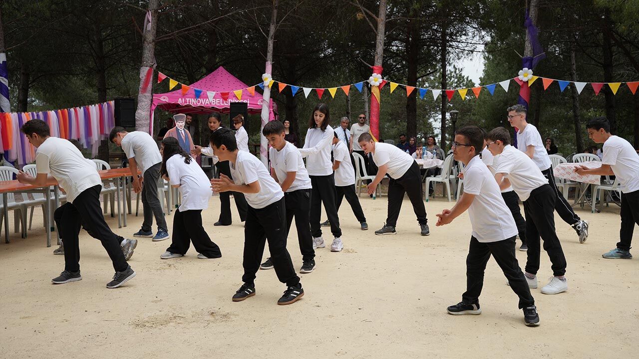 Yalova Altinova Belediye Kaymakam Baskan Bayraktepe Mesire Alan Ozel Bireyler Eglence Engelliler Hafta (6)