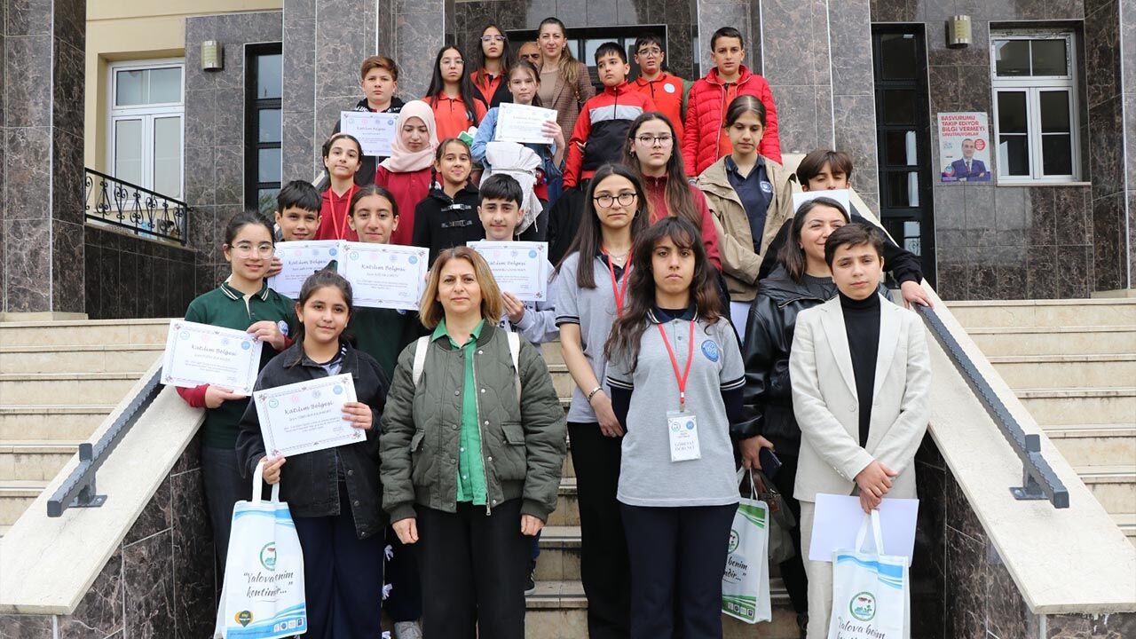 Yalova Benim Kentimdir Bilgi Yarisma Ogrenciler Ortaokul Final Heyecan Haber (4)
