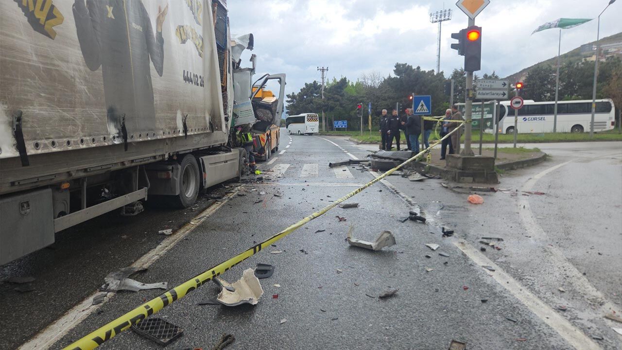 Yalova Bursa Orhangazi Tir Trafik Kaza Olum (5)