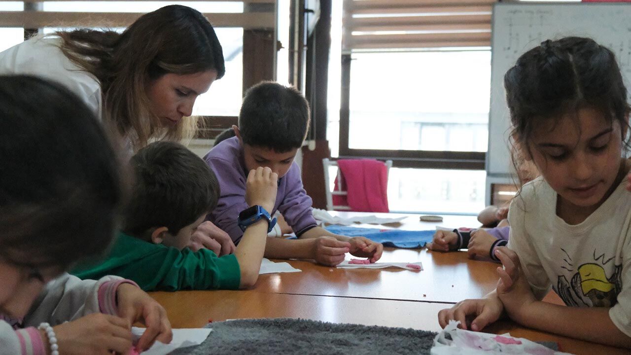 Yalova Ciftlikkoy Belediye Cocuklar Robotik Kodlama Anneler Gunu Hediye (4)