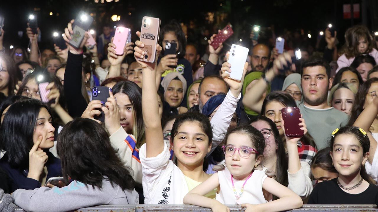 Yalova Ciftllikoy Belediye 19 Mayis Konser Ragga Oktay Haber (3)