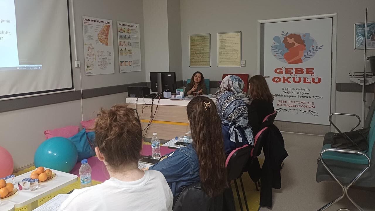 Yalova Egitim Arastirma Hastane Gebe Okul Mayis Ayi Anne Adayi (3)