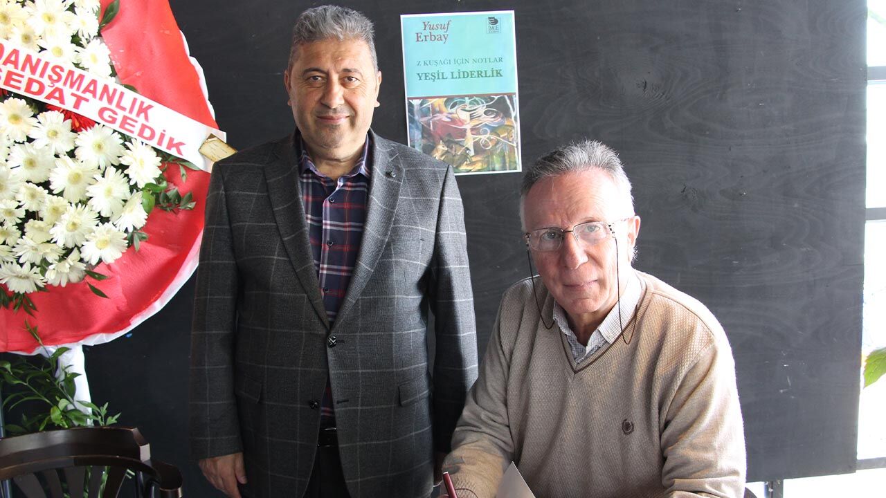 Yalova Eski Vali Akademisyen Son Eser Kitap Imza Gunu (5)