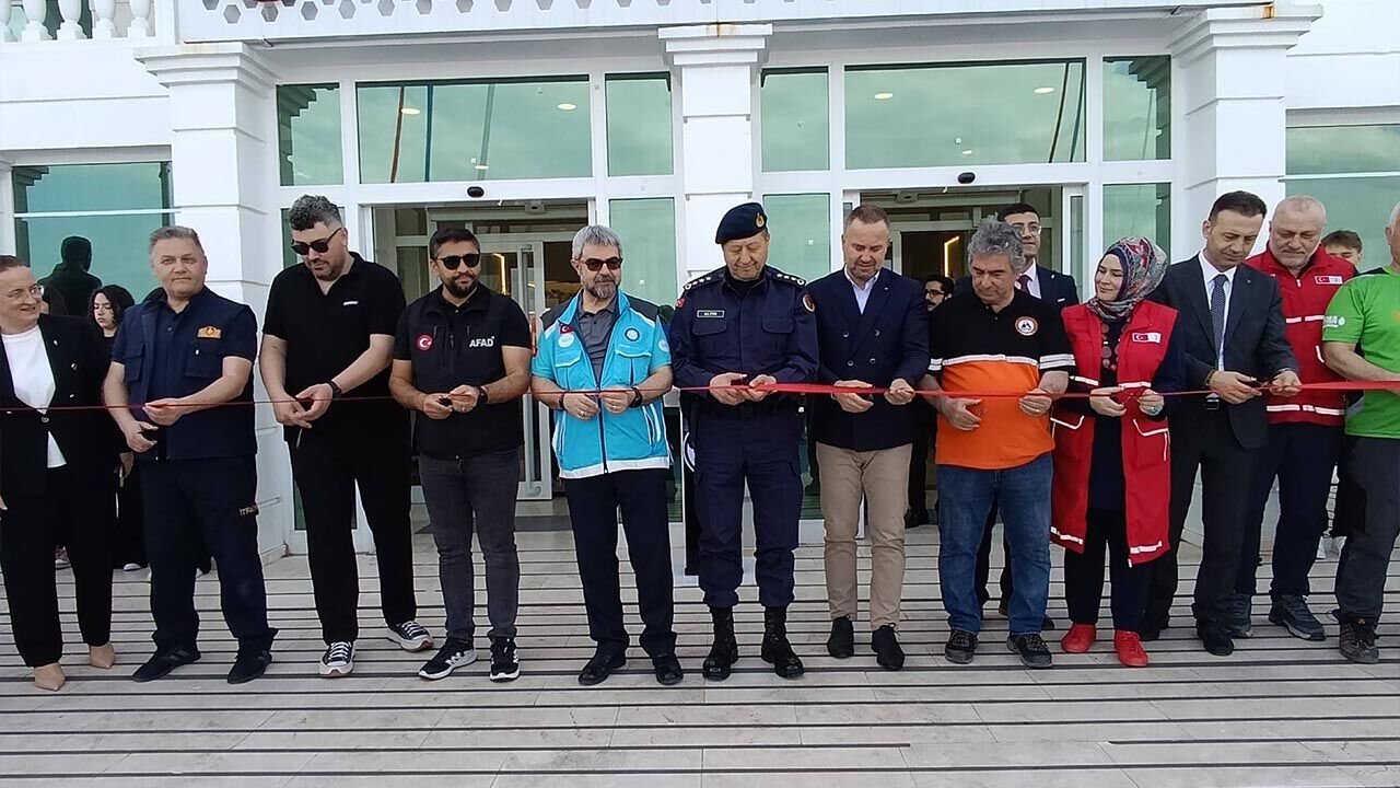Yalova Il Saglik Mudurluk Ted Koleji Bilim Festival Acil Saglik Bilinc (3)
