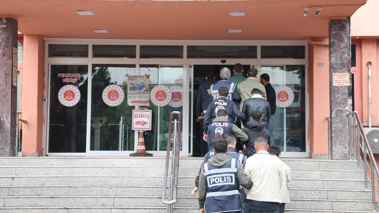 Yalova Karabuk Turkiye 8 Il Yatirim Dolandiriciligi Operasyon Gozalti (1)