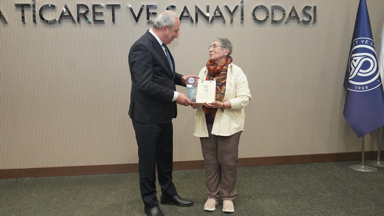 Yalova Ticaret Sanayi Odasi Protokol Lale Dondurmaciogullari Yilin Annesi Odul (2)